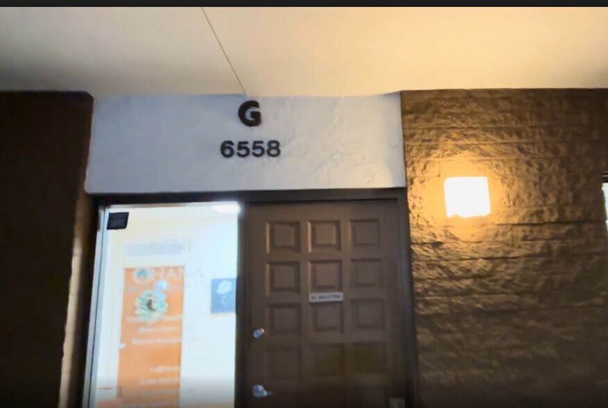 Primary Photo Of 6502-6564 E Carondelet Dr, Tucson Medical For Sale