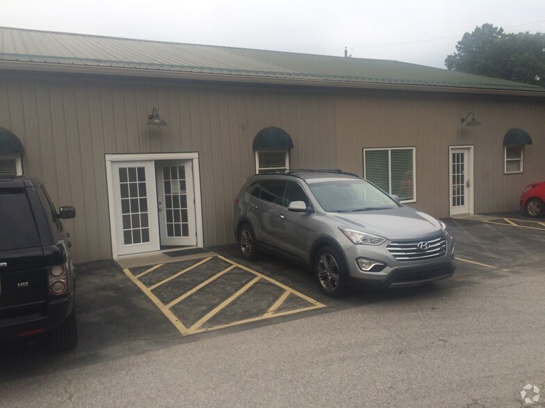 More Photos Of 2340 23rd St, Nitro Research And Development For Lease