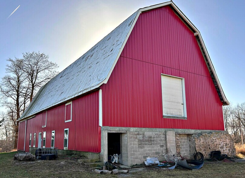More Photos Of N2119 Bay de Noc Dr, Menominee Flex For Sale