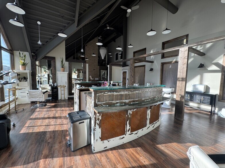 More Photos Of 160 W 2nd S, Rexburg General Retail For Lease