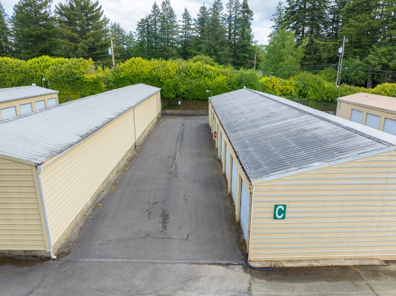 More Photos Of 498 W Central Blvd, Coquille Self Storage For Sale