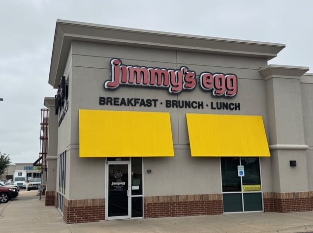 More Photos Of 107-115 E State Highway 152, Mustang Unknown For Lease