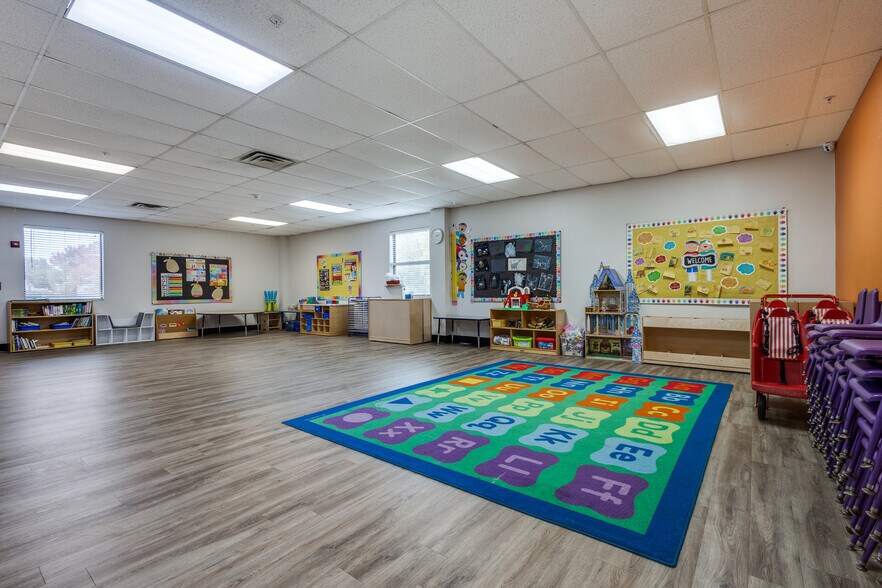 More Photos Of 2120 S Garden Ridge Blvd, Flower Mound Religious Facility For Sale