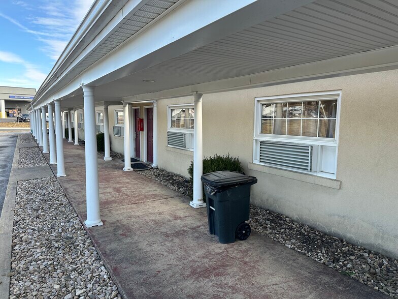 More Photos Of 3140 Kaylor Park dr, Harrisonburg Hotel For Sale