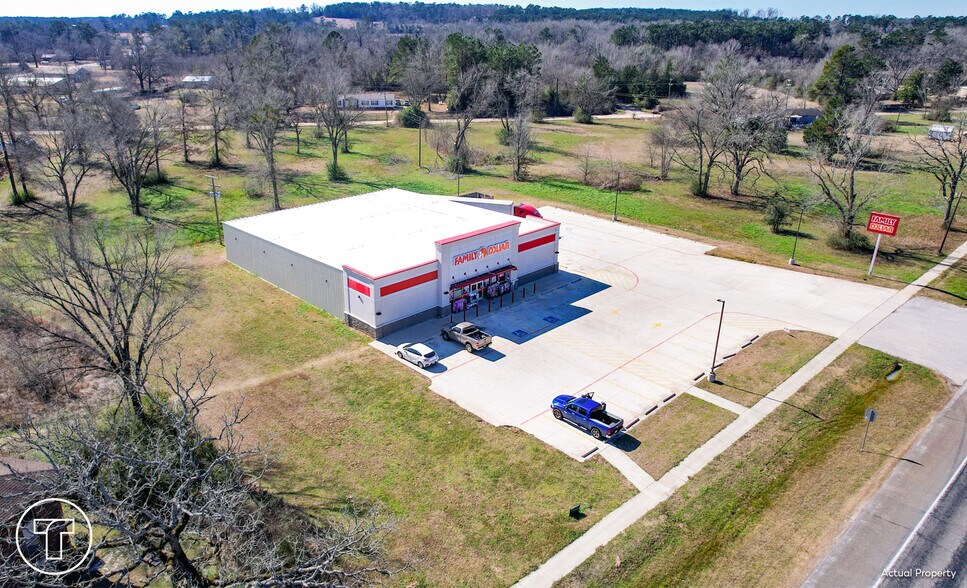 More Photos Of 11334 US Highway 84, Joaquin Freestanding For Sale
