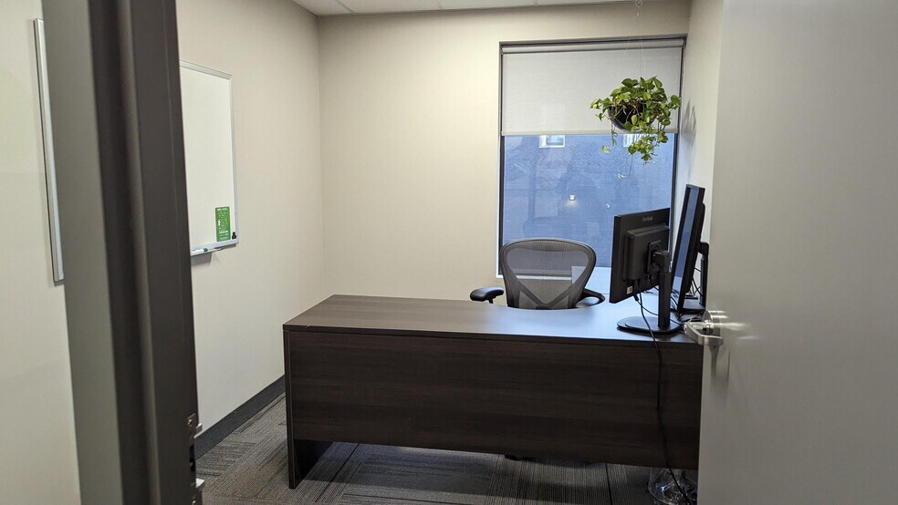 More Photos Of 700 York St, London Office For Lease