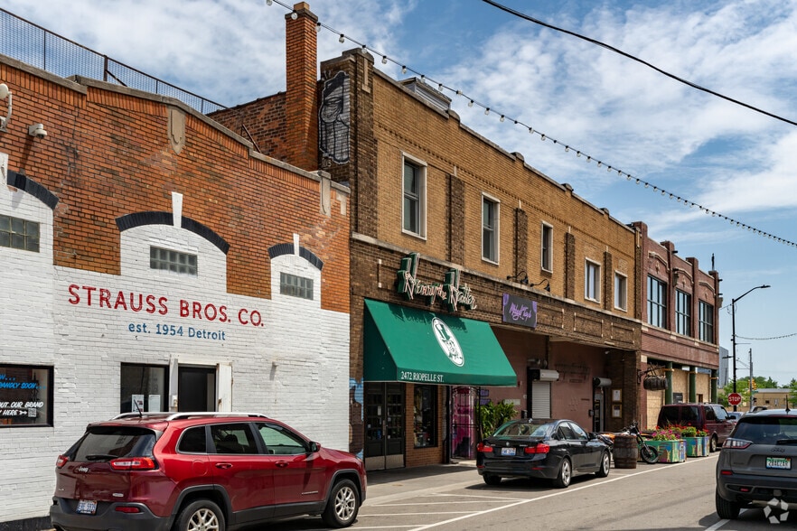 More Photos Of 2462-2472 Riopelle St, Detroit Storefront Retail Office For Sale