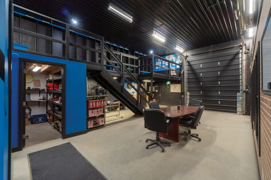 More Photos Of 00 Indcum Rd, Navan Showroom For Sale