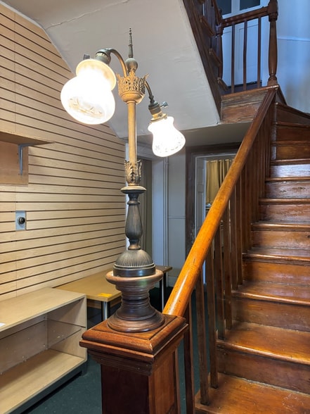 More Photos Of 122 N Market St, Waverly Storefront For Sale