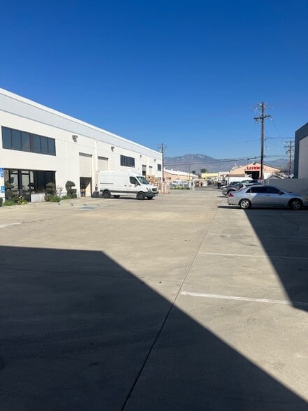 More Photos Of 10928 Weaver Ave, South El Monte Warehouse For Lease