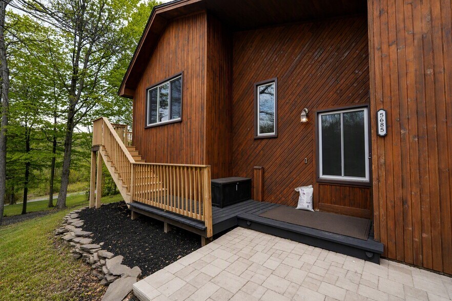 More Photos Of 5685 County Road 33, Canandaigua Specialty For Sale