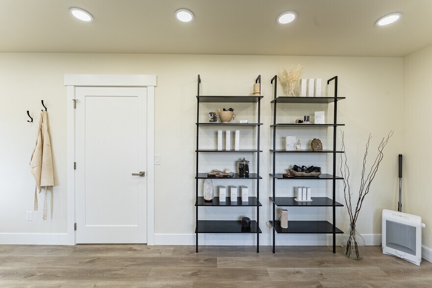 More Photos Of 914 Citadel Dr, Everson Office Residential For Sale