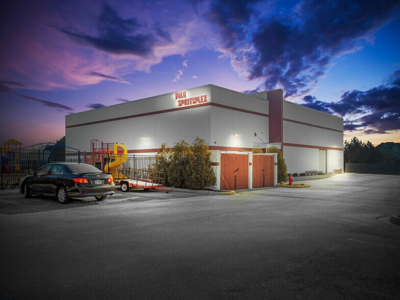 More Photos Of 26705 W Commerce Dr, Volo Health Club For Lease