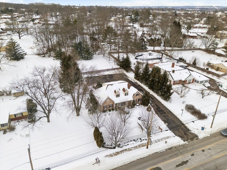 More Photos Of 326 Main St, Harleysville Office For Sale