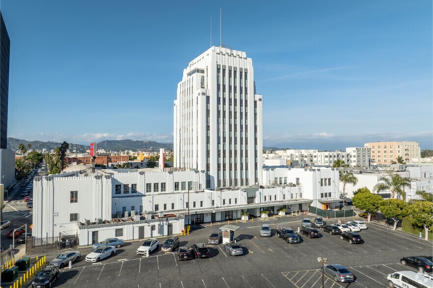 More Photos Of 5410 Wilshire Blvd, Los Angeles Loft Creative Space For Lease