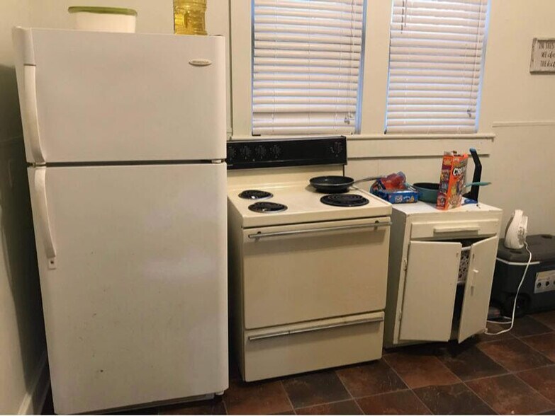 More Photos Of 415 Dewey St, Waycross Apartments For Sale