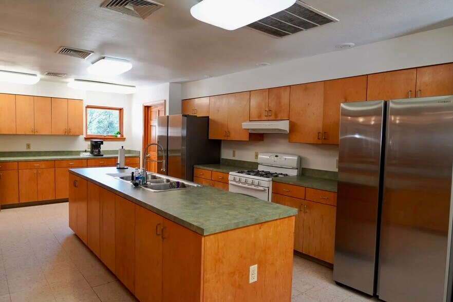 More Photos Of 8524 Youth Ranch Rd, Mulberry Lodge Meeting Hall For Sale