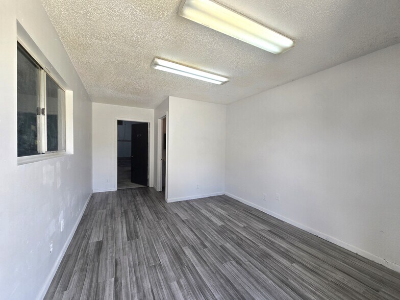 More Photos Of 8511 Alton Ave, Jacksonville Unknown For Lease