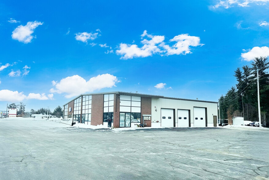 Primary Photo Of 92 Manchester St, Concord Auto Repair For Lease