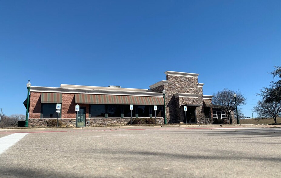 More Photos Of 2290 S Stemmons Fwy, Lewisville Restaurant For Lease