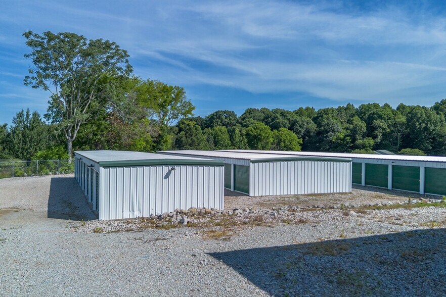 More Photos Of 2821 Highway 43 S, Leoma Specialty For Sale