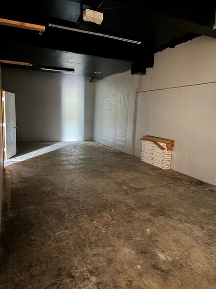More Photos Of 130-136 Cherry Hill Dr, Belton Office Residential For Lease
