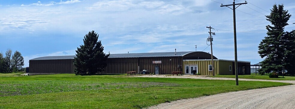 Primary Photo Of 1041 Hwy 54, Innisfail Refrigeration Cold Storage For Lease