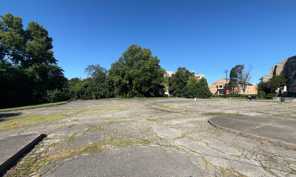 More Photos Of 3770 Reading Rd, Cincinnati Office For Sale