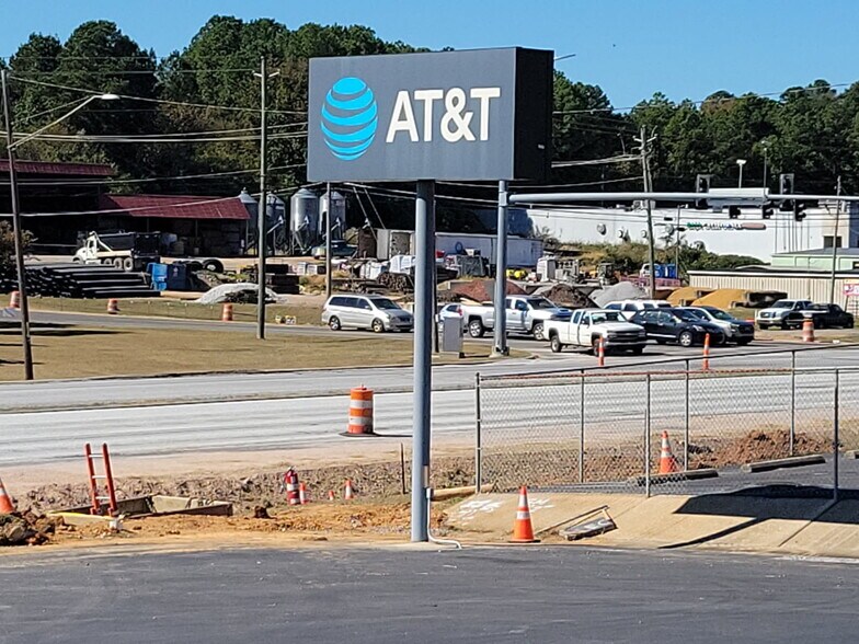 More Photos Of 1628 Pelham Rd S, Jacksonville General Retail For Sale