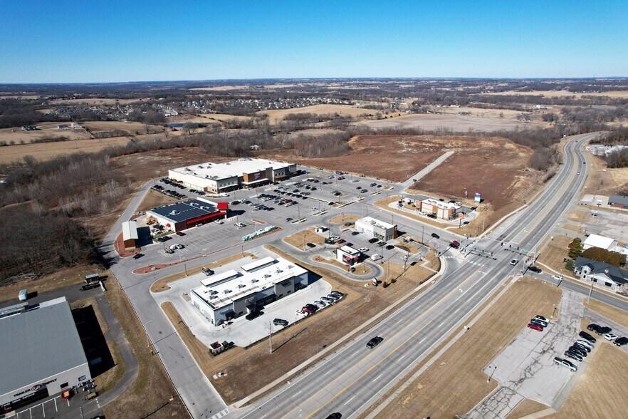 More Photos Of Smithville Marketplace Highway 169, Smithville Land For Sale