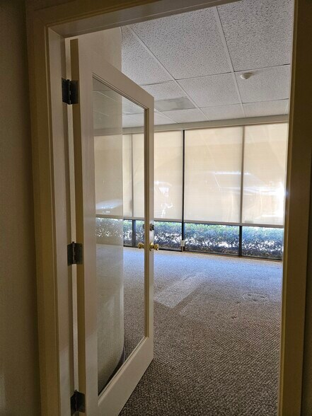 More Photos Of 909 15th St, Modesto Office For Lease