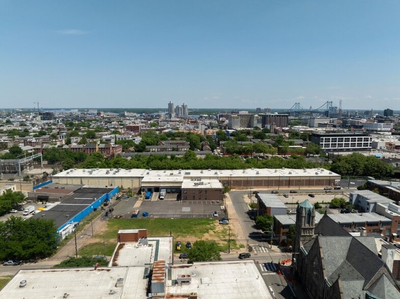 More Photos Of 913-929 Wallace St, Philadelphia Distribution For Lease