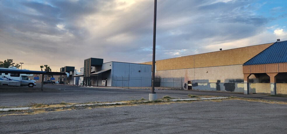 More Photos Of 2380 N Imperial Ave, Calexico Freestanding For Sale