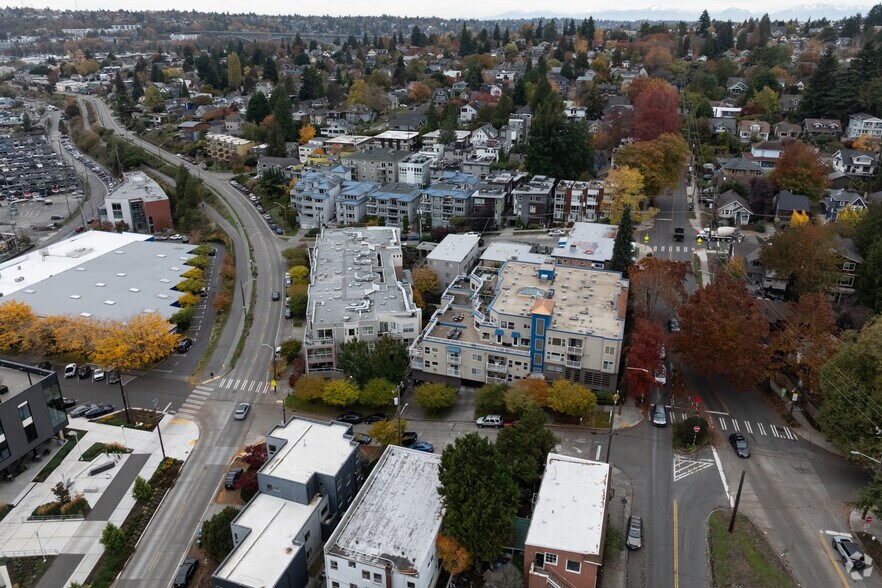 More Photos Of 215 NE 40th St, Seattle Office For Sale