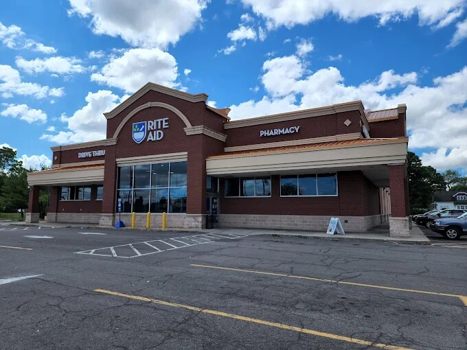 More Photos Of 5380 W Taft Rd, Syracuse Drugstore For Lease