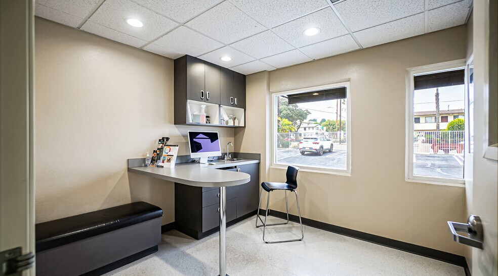 More Photos Of 240 Center St, El Segundo Loft Creative Space For Sale