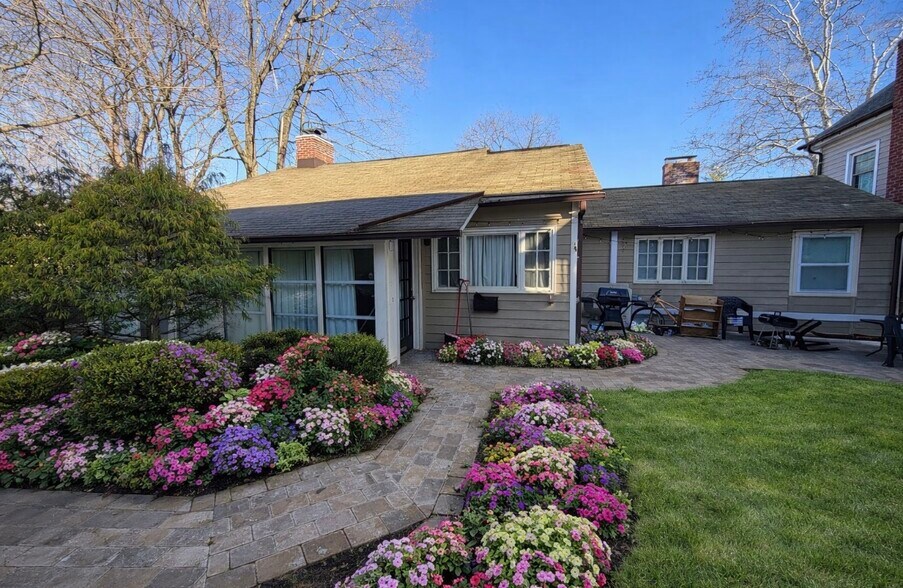 More Photos Of , New Hope General Retail For Sale