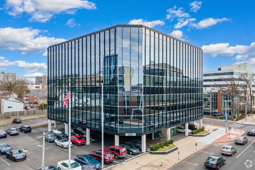 Primary Photo Of 1111 Summer St, Stamford Office For Lease