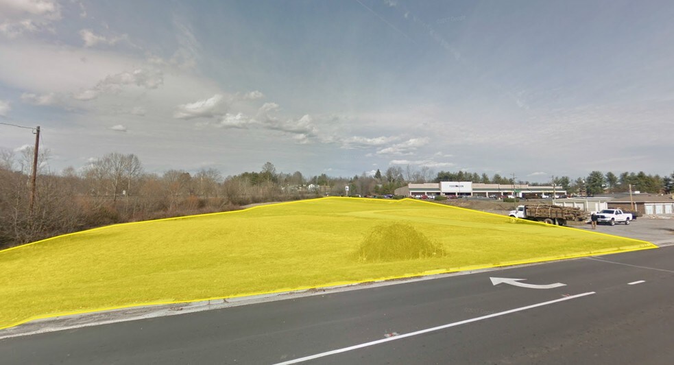 More Photos Of 2116 Morganton Blvd, Lenoir Unknown For Lease