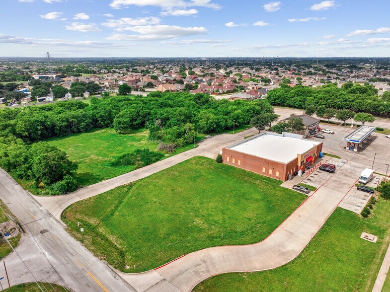 More Photos Of 1910 E Sublett Rd, Arlington Land For Lease