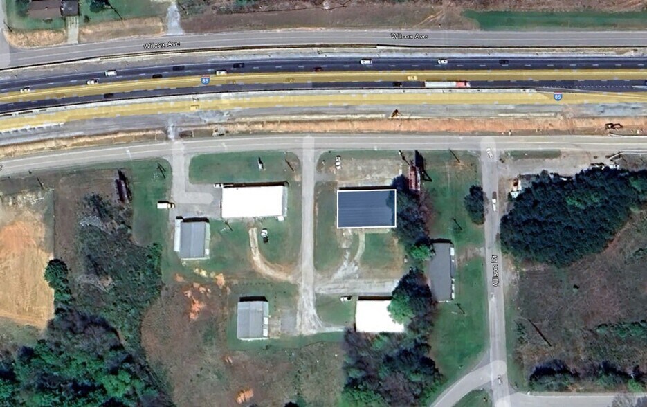 More Photos Of 474 Hampshire Dr, Gaffney Showroom For Lease