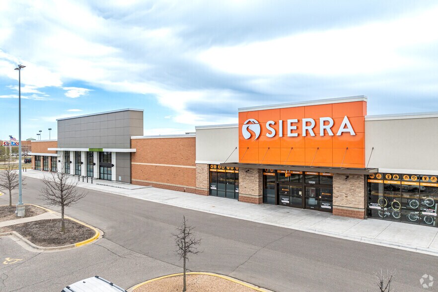 Primary Photo Of 12550 Riverdale Blvd NW, Coon Rapids Department Store For Lease