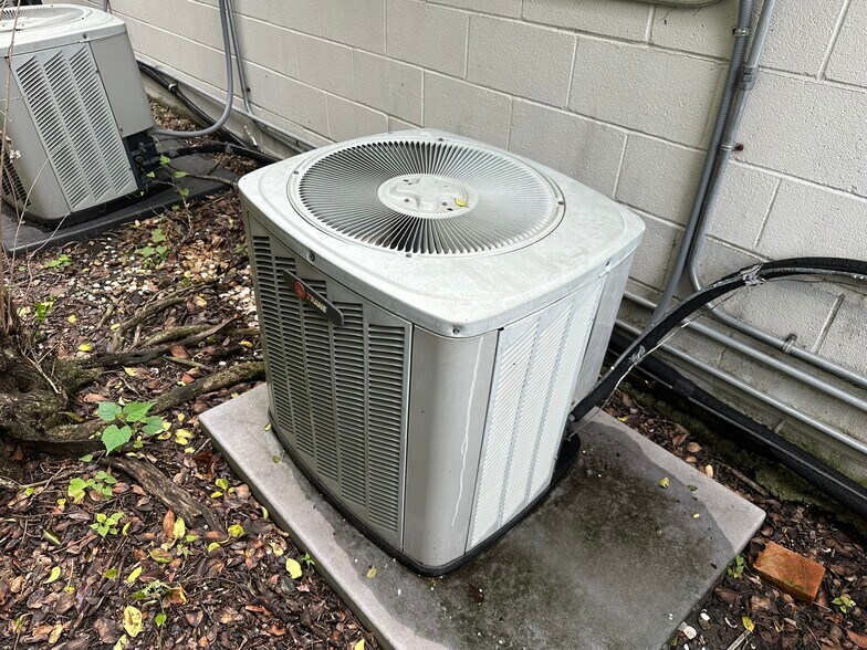 More Photos Of 23525 Eden St, Plaquemine General Retail For Sale