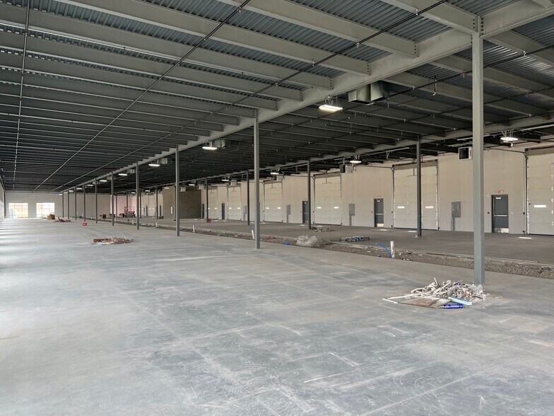 More Photos Of 1500 NW Gettysburg Ln, Waukee Light Distribution For Lease