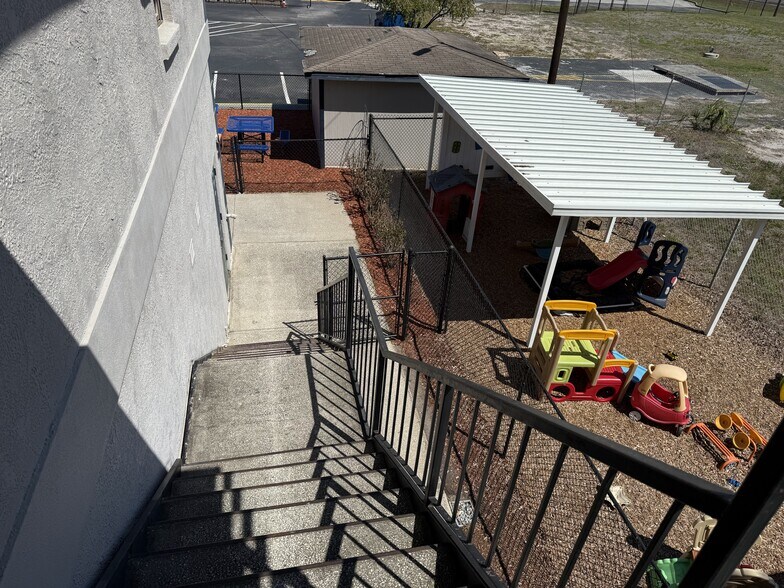 More Photos Of 1511 S US Highway 301, Tampa Office For Sale
