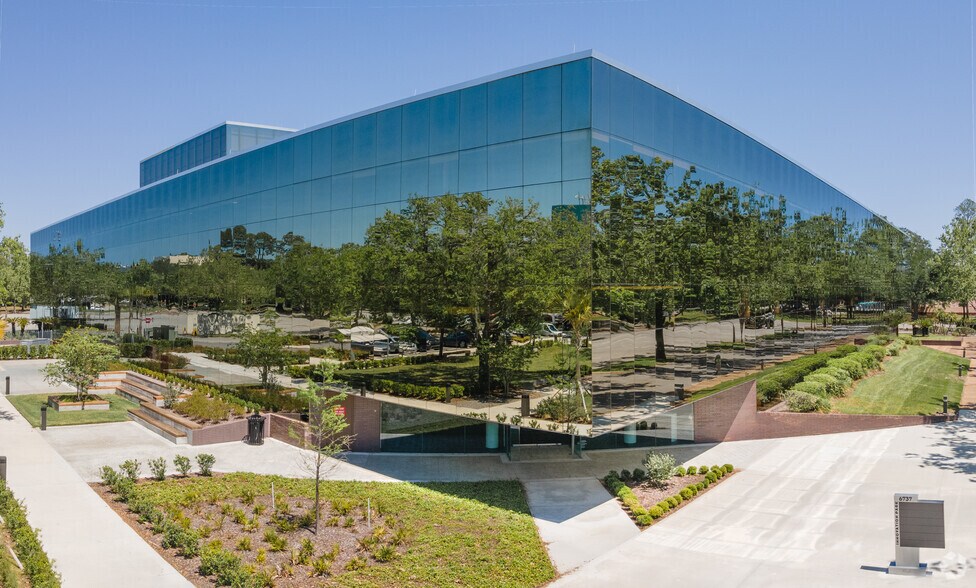 More Photos Of 6737 Southpoint Dr, Jacksonville Office For Lease