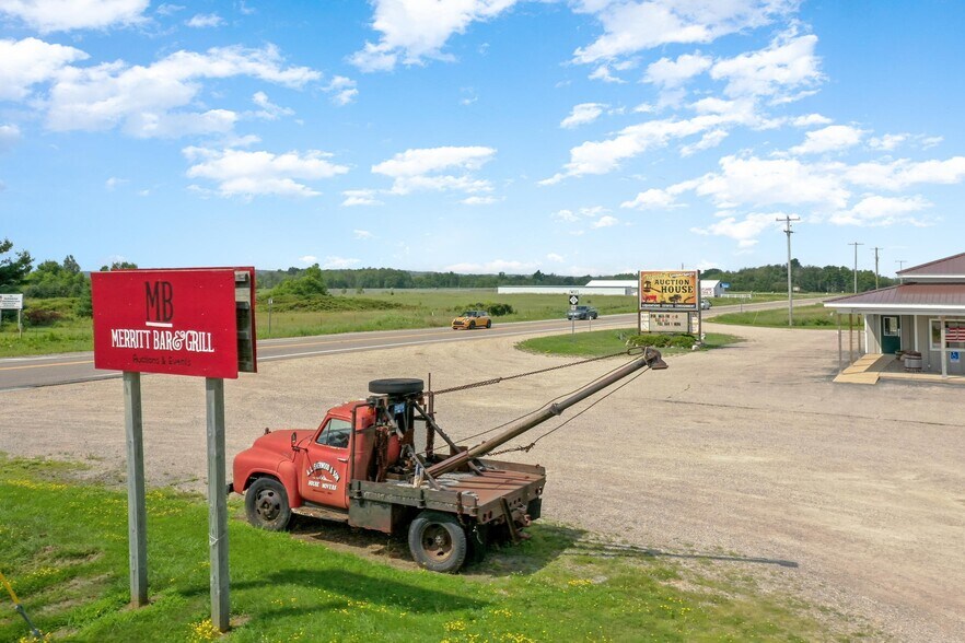 More Photos Of 7467 E Houghton Lake Rd, Merritt Restaurant For Sale