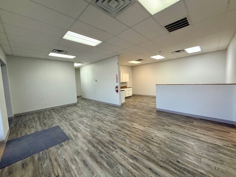 More Photos Of 2001 Westar Rd, Midland Warehouse For Lease