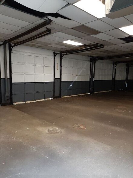 More Photos Of 204 Old Post Rd, Southport Warehouse For Lease