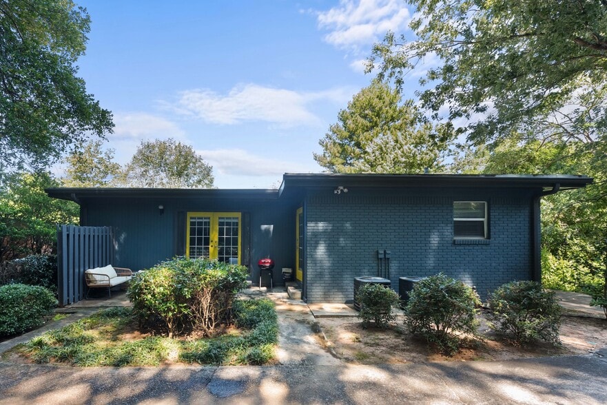 More Photos Of 1393 Markan Dr NE, Atlanta Multifamily For Sale